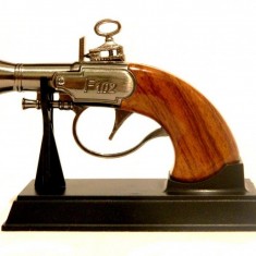 fa2afed1334b97d24cd33dc73f117240-126128-235_235_11