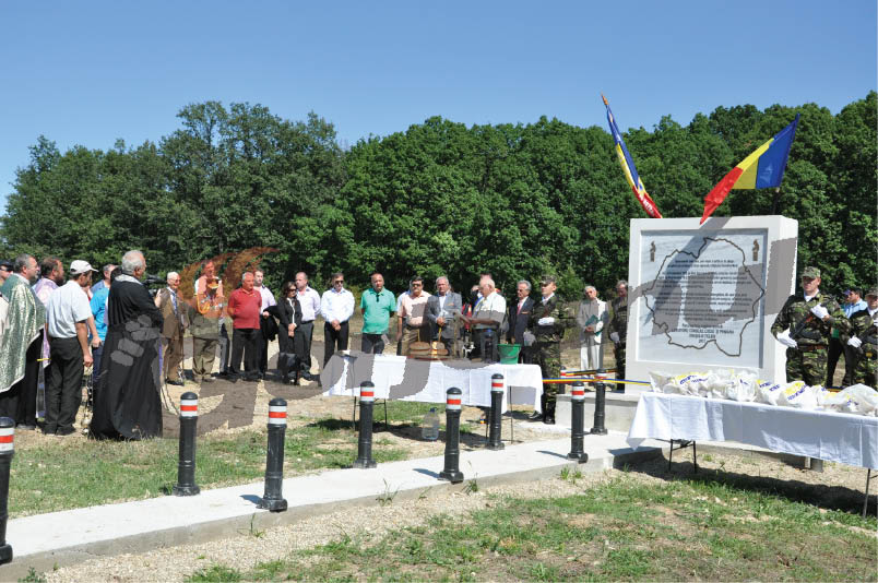 La Țicleni, o zi de aleasă bucurie și de mare sărbătoare!