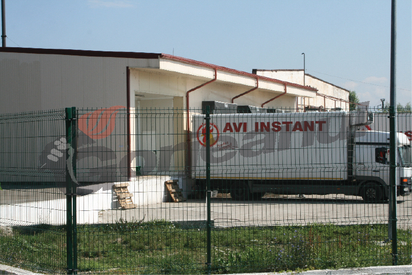 Avicola, sancţionată din cauza câinilor