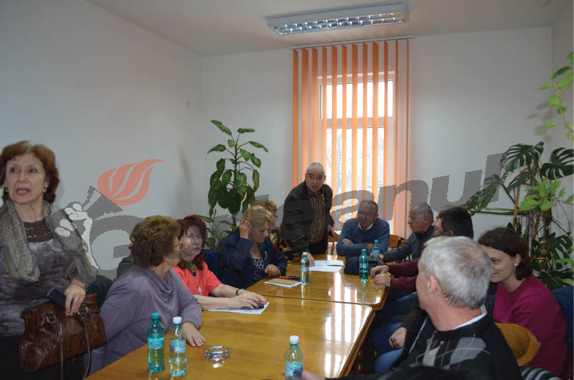 Medicii de la Spitalul Judeţean Târgu-Jiu pregătesc revolte: “Ne-a ajuns cuţitul la os”