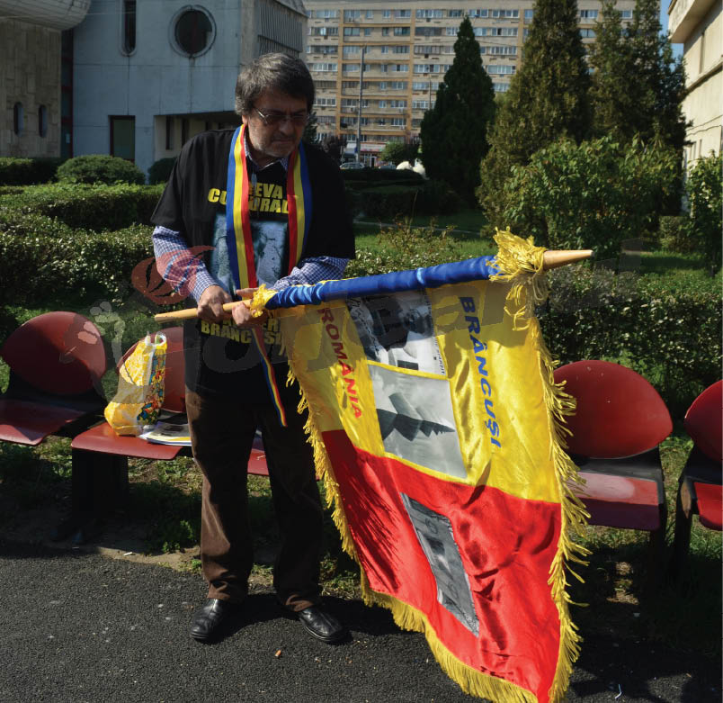 Stănchescu, în drum spre Paris cu actele necesare procesului de deshumare a lui Brâncuşi