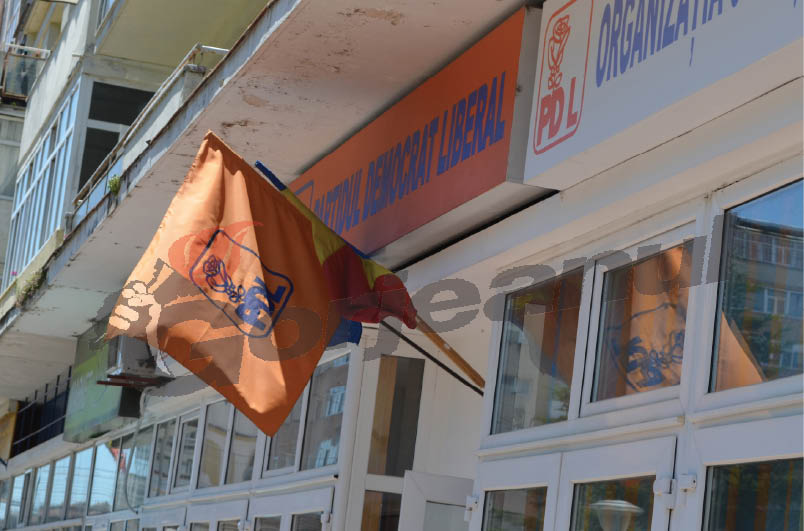 Modrea şi Troacă, promovaţi în Liga PDL