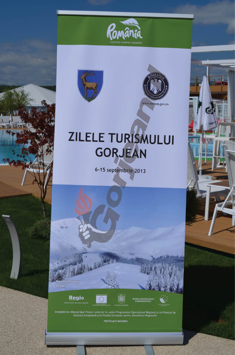 Spectacol de poezie şi muzică folk „PIATRA DE HOTAR”