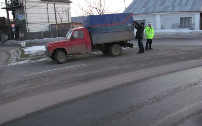 Conducea o maşină neînmatriculată