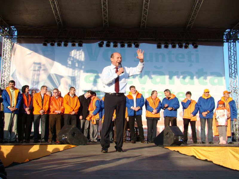 Gura Târgului – Condescu, în audienţă la Băsescu