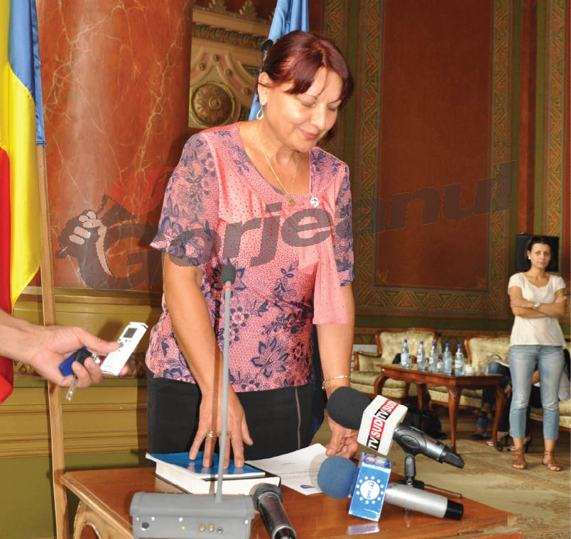 Amza, oficial consilier judeţean în locul lui Slapciu