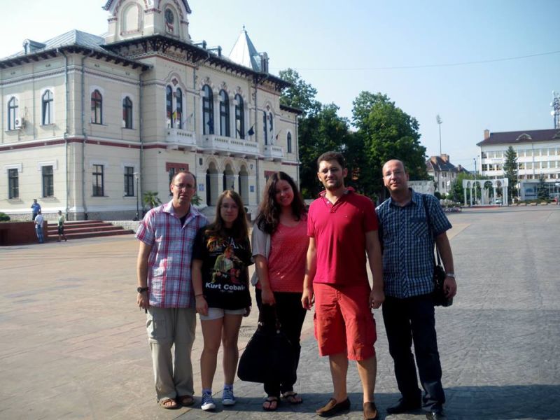 Tineri de peste hotare, interesaţi de tradiţiile şi gastronomia din Gorj