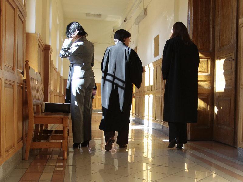 Magistraţii Florea şi Fărcăşanu îşi cer transferul