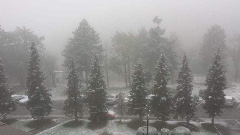 La Spitalul de Pneumoftiziologie s-a aşternut zăpada