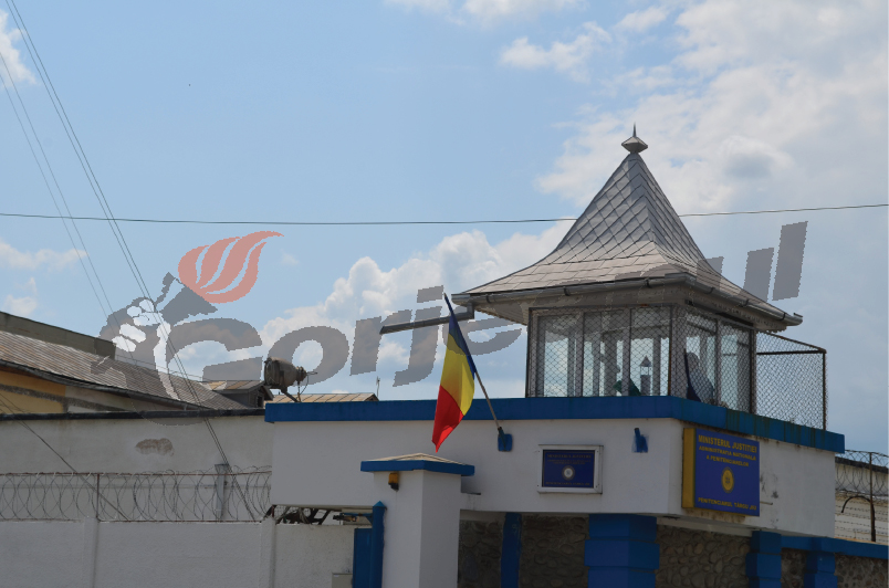 Gura Târgului – Deţinut plimbat cu duba de la Târgu-Jiu la Horezu şi retur