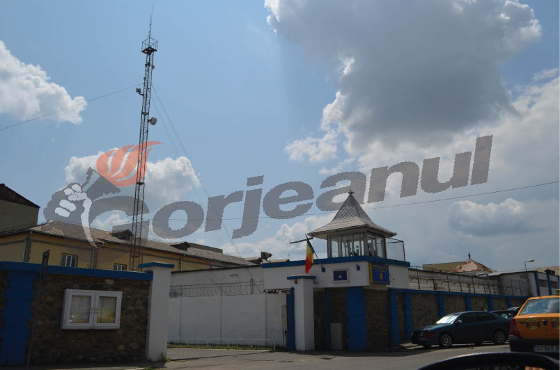 Angajat al Penitenciarului Târgu-Jiu, în greva foamei
