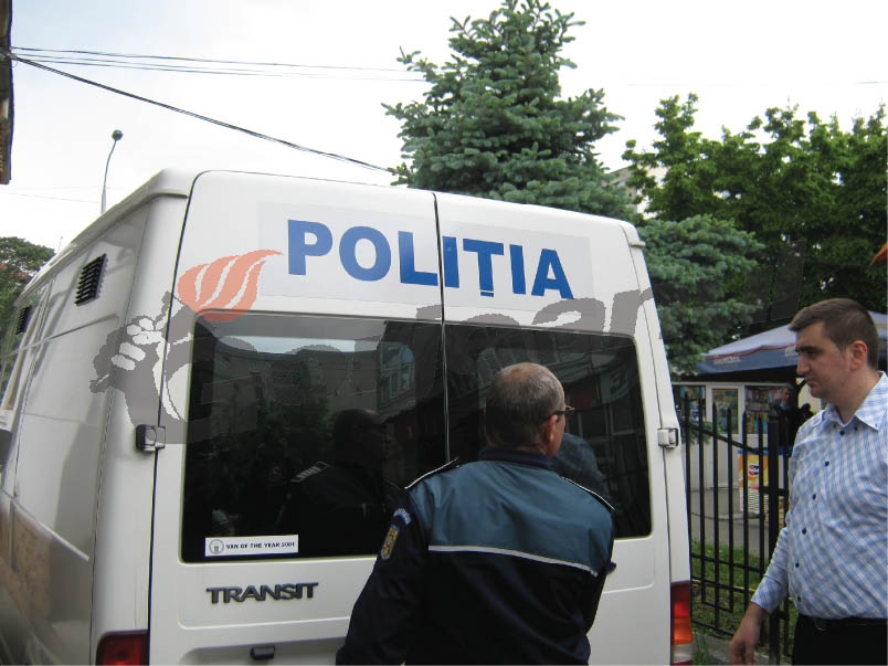 Poliţişti ameninţaţi cu bătaia la Dăneşti