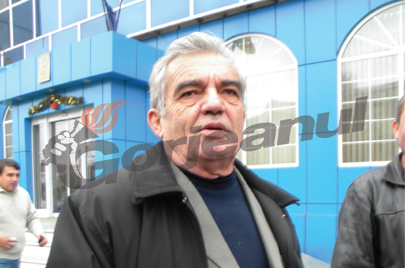 Primarului Aristide de la Schela îi place murdar