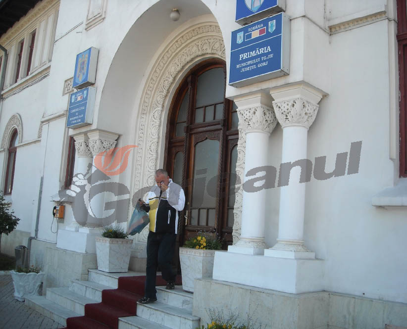 În primul semestru, la Primăria Târgu-Jiu s-au depus 27.281 de petiţii