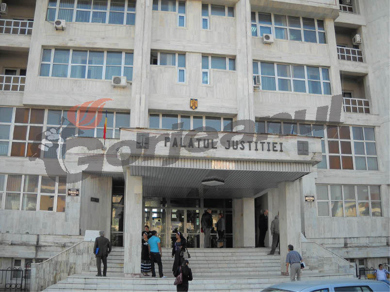 Traficanţii de canabis, apăraţi de rude