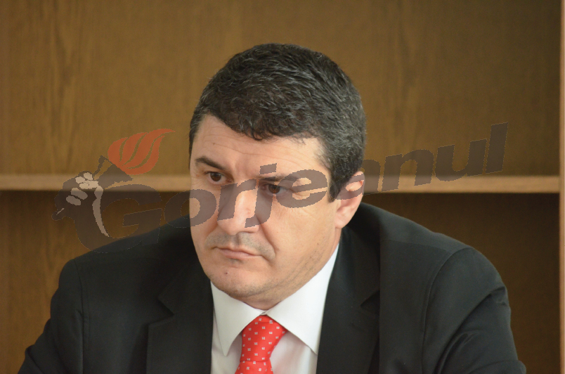 Managerul Sponoche, acuzat că a vândut iluzii asistentelor de la Spitalul Bumbeşti-Jiu