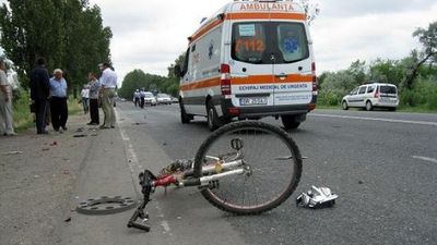 Biciclist accidentat la Bengeşti-Ciocadia