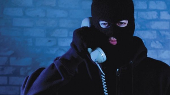 Bătrână de 78 de ani, păcălită prin metoda „Accidentul”