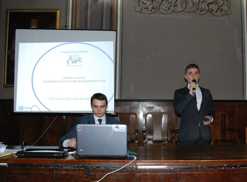 Elevii şi-au ales reprezentanţii la nivel naţional