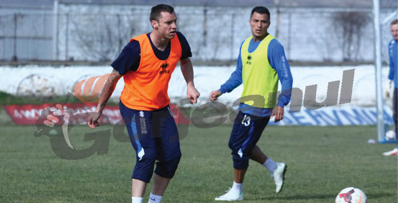 Pustai pare tentat să înceapă cu Bud, chiar dacă acesta nu a convins încă – Titular de probă