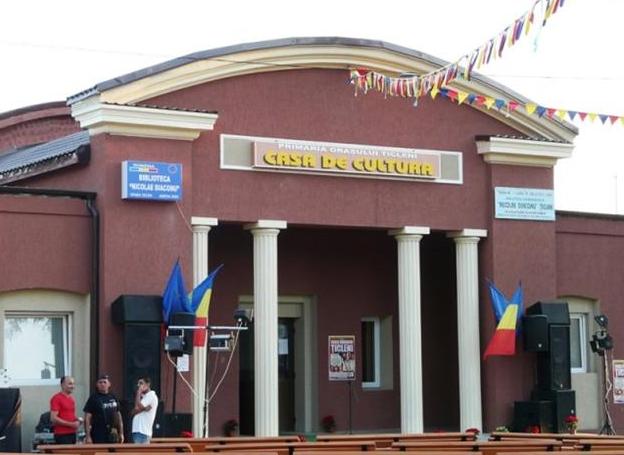 CASA DE CULTURĂ A ORAŞULUI ŢICLENI – 55 DE ANI DE LA INAUGURARE 24 IANURIE 1959 – 24 IANURIE 2014 AMINTIRI ADUNATE DE JURIST ION M UNGUREANU
