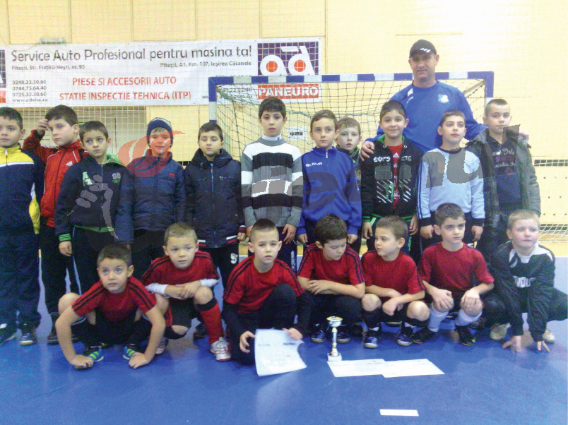 Fotbal – Grupa 2006 a L.P.S. Târgu-Jiu, pe locul secund la turneul de la Pitești