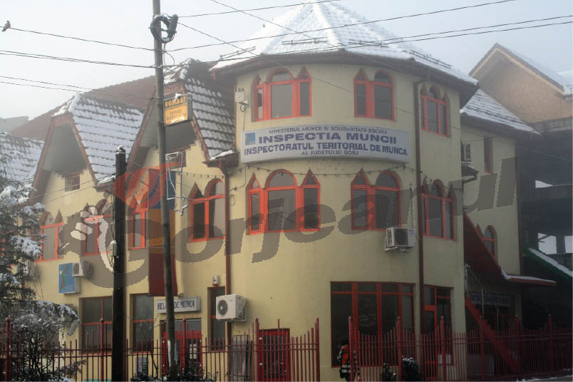 Sancţiuni pentru doi angajatori