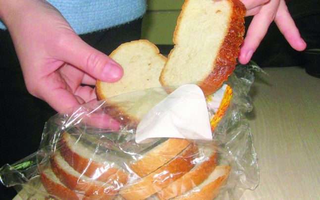 Produse de panificaţie, oprite temporar de la comercializare