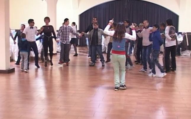 Târgujienii fără posibilităţi s-au distrat la Revelionul Solidarităţii