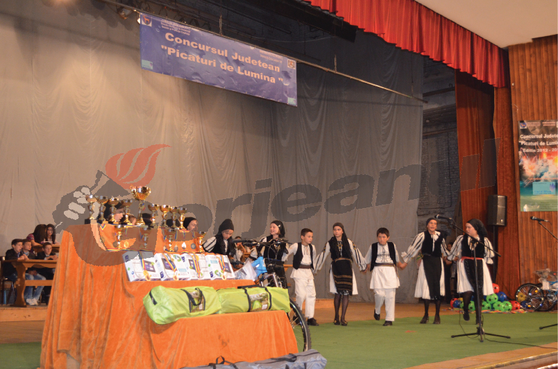 13 şcoli s-au înscris la cincinalul „Picături de lumină”