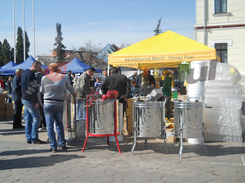 Prima ediţie a Festivalului Apicol de la Târgu-Jiu, un succes