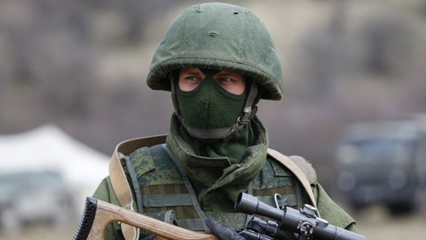 UPDATE/Crimeea: Observatorii OSCE au făcut din nou cale întoarsă, după ce au fost întâmpinați cu focuri de avertisment