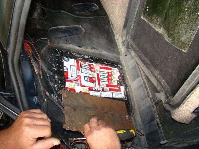 Tânăr de 19 ani, cercetat pentru contrabandă