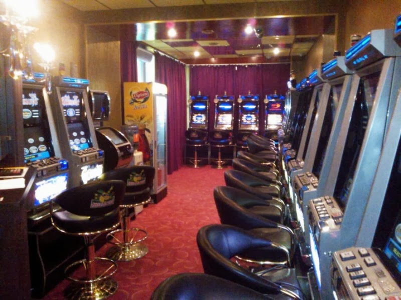 Gura târgului – Finanţiştii au jucat pe amenzi la cazinourile din Târgu-Jiu