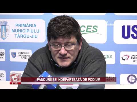 PANDURII SE ÎNDEPĂRTEAZĂ DE PODIUM