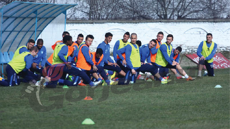 Pandurii caută primul succes