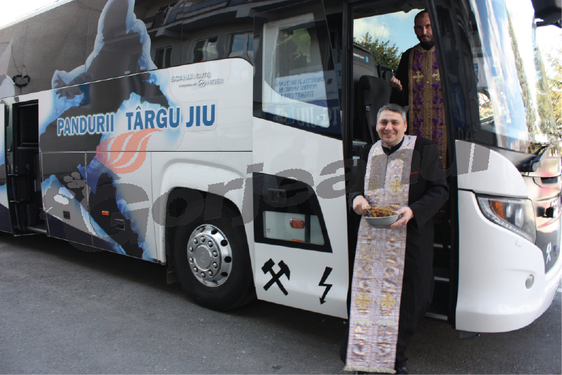 Pandurii caută victoriile și cu ajutorul lui Dumnezeu