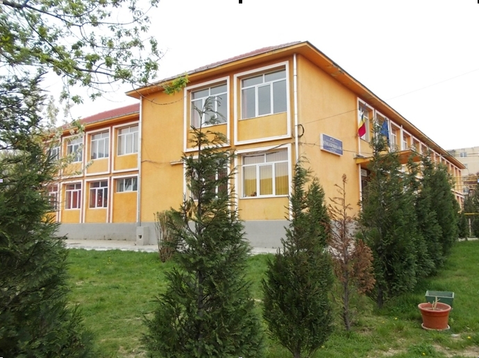 Elevii Şcolii Gimnaziale Bumbeşti-Jiu participă la „Picături de lumină”