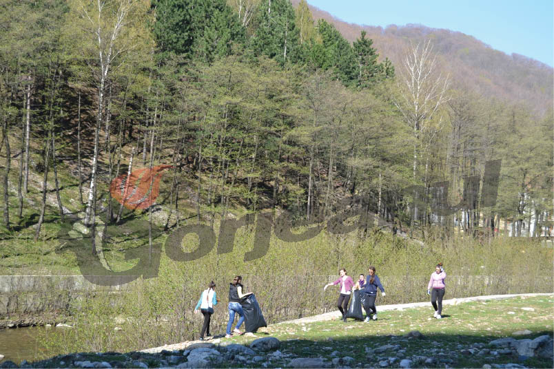 Campionat Mondial de Pituluşu – Bătălia 8, “Şcoala Altfel” la Clubul Montan White Wolf Baia de Fier