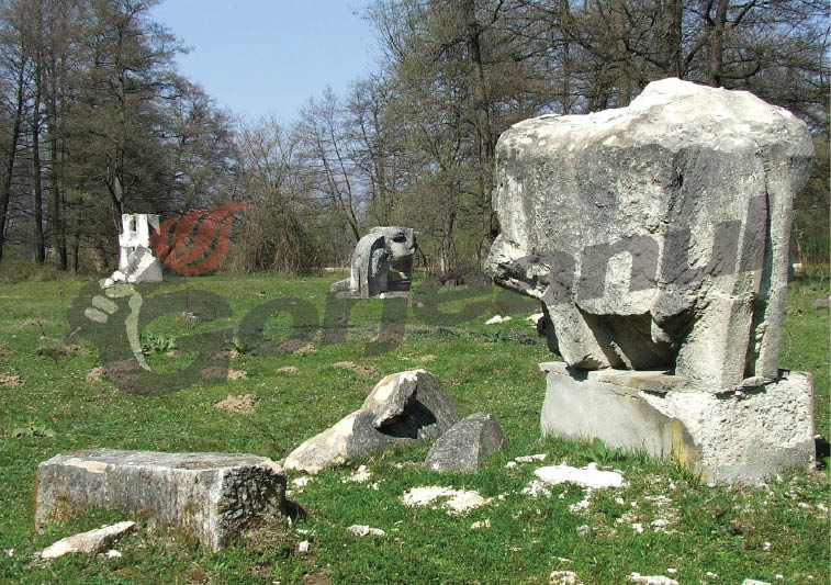 Sculpturile de la Hobiţa, batjocorite din neglijenţă şi delăsare