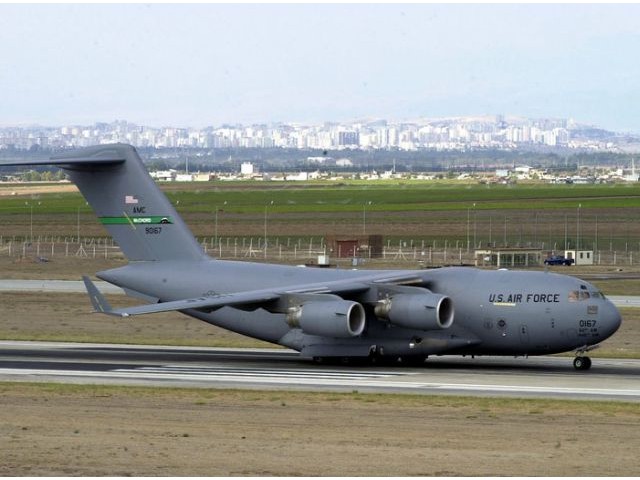 SUA extind operaţiunile de la Kogălniceanu, cu aeronave şi până la 1.600 de militari