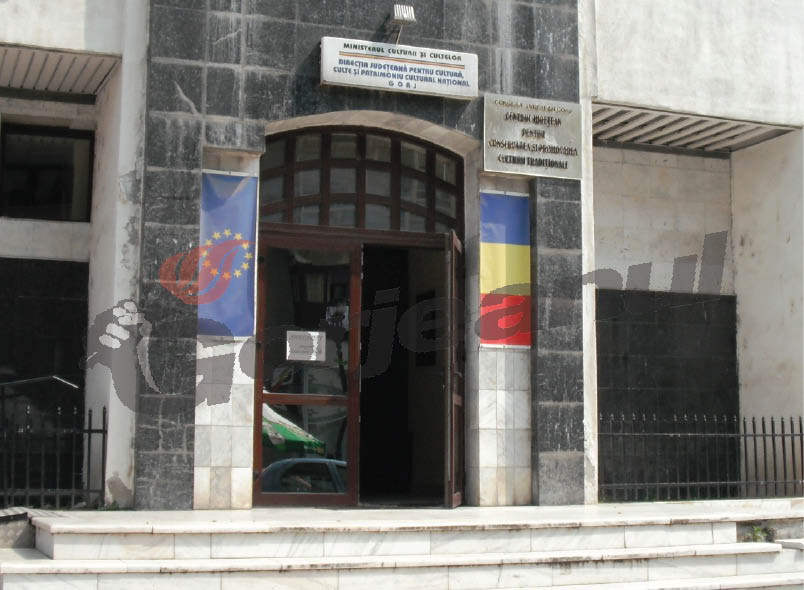 Gura târgului – Posturi cu dedicaţie, la Centrul de Creaţie