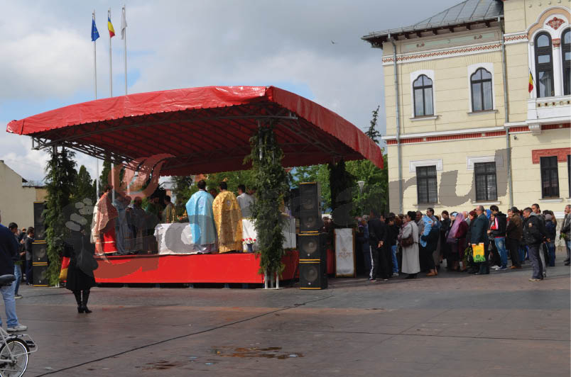 Mitropolitul Olteniei a oficiat Sfânta Liturghie la Târgu-Jiu