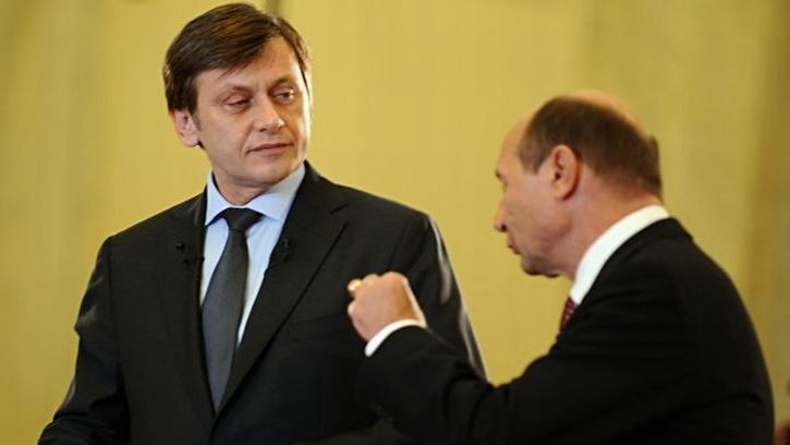Băsescu şi Antonescu spun lucruri tâmpite