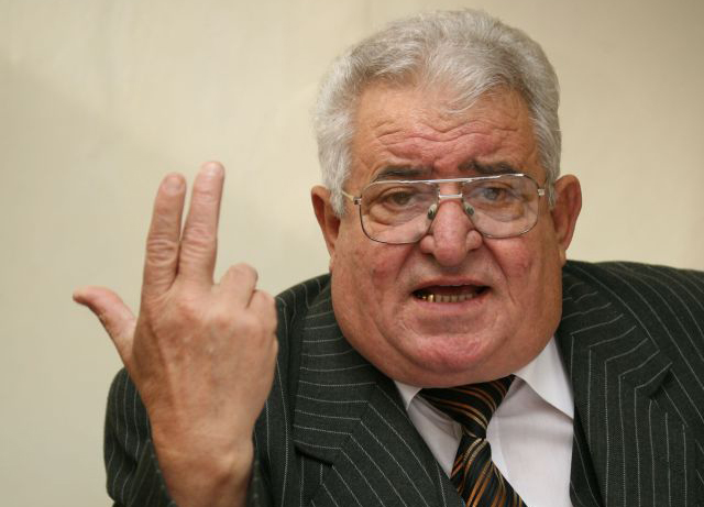 Mischie nu primeşte permisie de Paşti, dar i se arată uşa închisorii