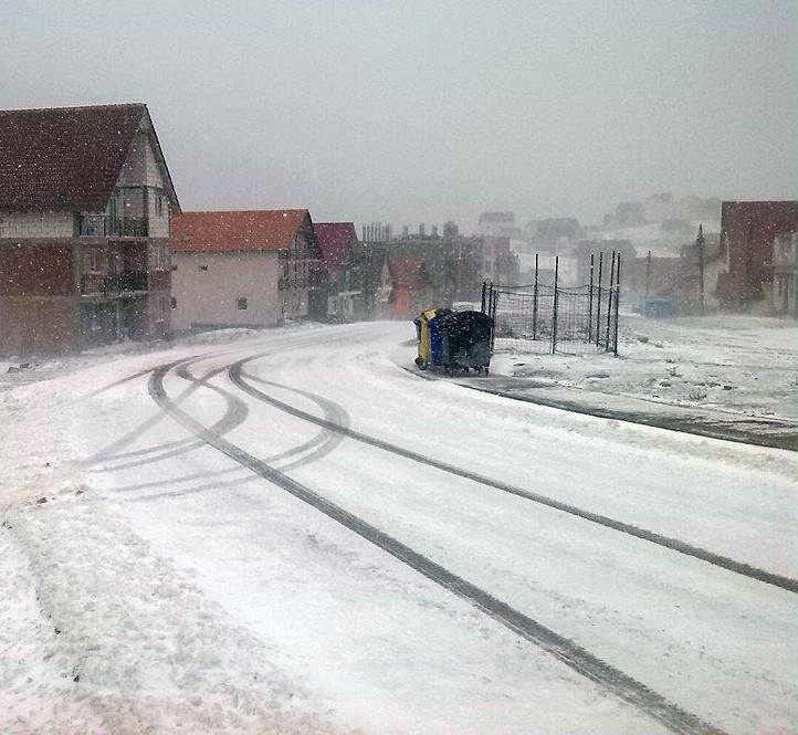 Ninsoare de aprilie la Rânca