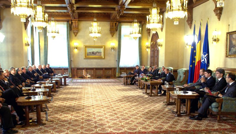 România, afectată grav chiar din interiorul unor structuri instituţionale ale statului