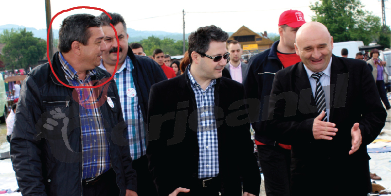 Primarul PNL de Bâlteni, în campanie cu social-democratul Costoiu