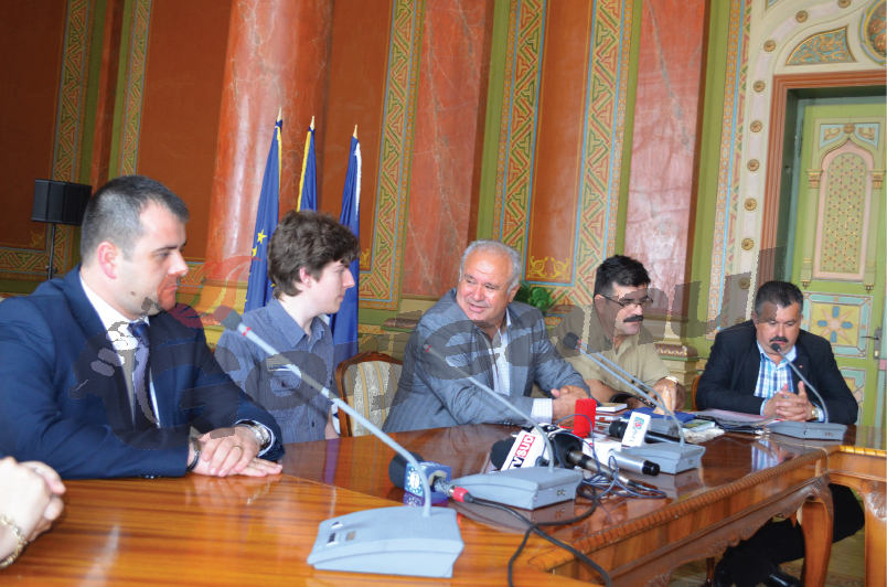 8000 de lei şi un loc de muncă în CEO pentru “Olimpicul de aur la chimie”