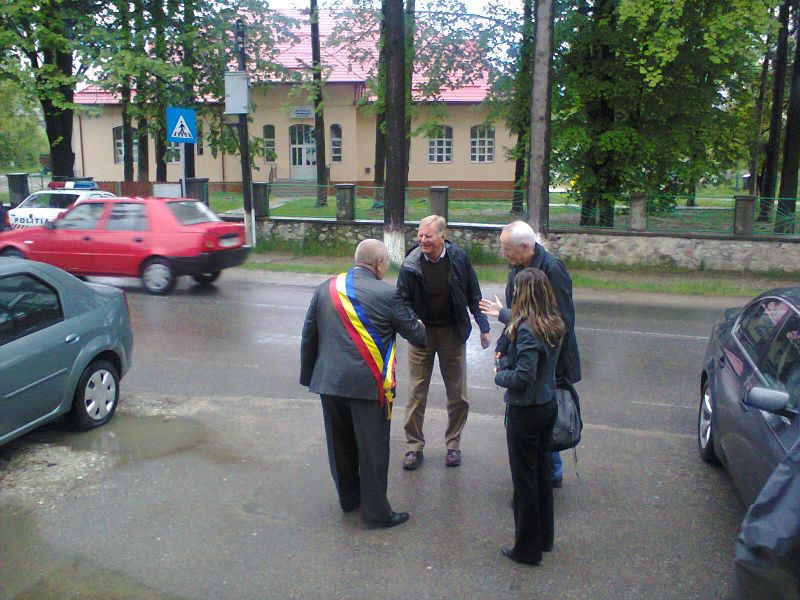 Norvegienii sprijină creşterea calităţii vieţii romilor din Gorj